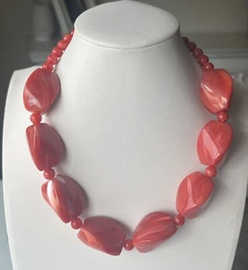 Dark Salmon Swirl Acrylic Chunky Statement Geometric Beaded Necklace 18” NEW - Picture 1 of 6