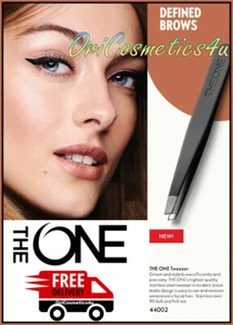 Oriflame The ONE Tweezer - Easy Efficient Removal Of Unwanted Brow & Facial Hair - Picture 1 of 2