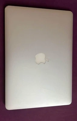 Laptop Apple MacBook Air 13" (128GB SSD, Intel Core i5 5ta Gen., 1.6 GHz, 4GB) - Foto 1 de 4