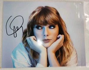 Taylor Swift Signed 8x10 High Res Print Signed 8x10 W/ Matching CoA Rare - Picture 1 of 4