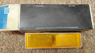 Lente marcadora frontal Pontiac Bonneville Catalina 1974 GM 912268 ORIGINAL NUEVO DE STOCK Foto 1 de 4