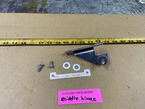 MAGIC CHEF FRIDGE RB171TV Middle Door Hinge - Picture 1 of 12