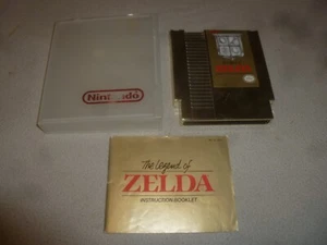 VIDEOJUEGO NINTENDO NES LA LEYENDA DE ZELDA RARO CARTUCHO DORADO CON MANUAL - Imagen 1 de 6
