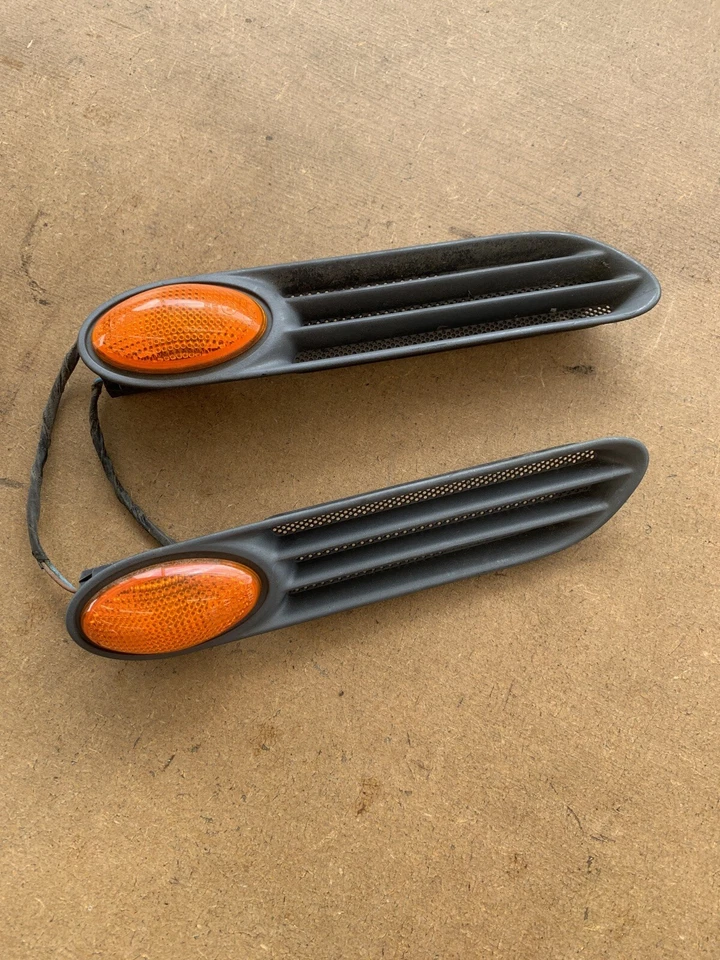 Mini Cooper 2002-2008 guardabarros bisel intermitente derecho izquierdo 503560 OEM Foto 1 de 4