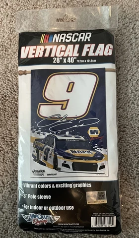 Chase Elliott Vertical flag - 28” X 40” - #9 HMS Cover