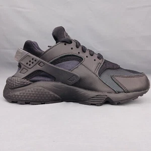 Nike Air Huarache Women's Running Shoes Triple Black DH4439 001 Sizes 6-7 - Picture 1 of 8