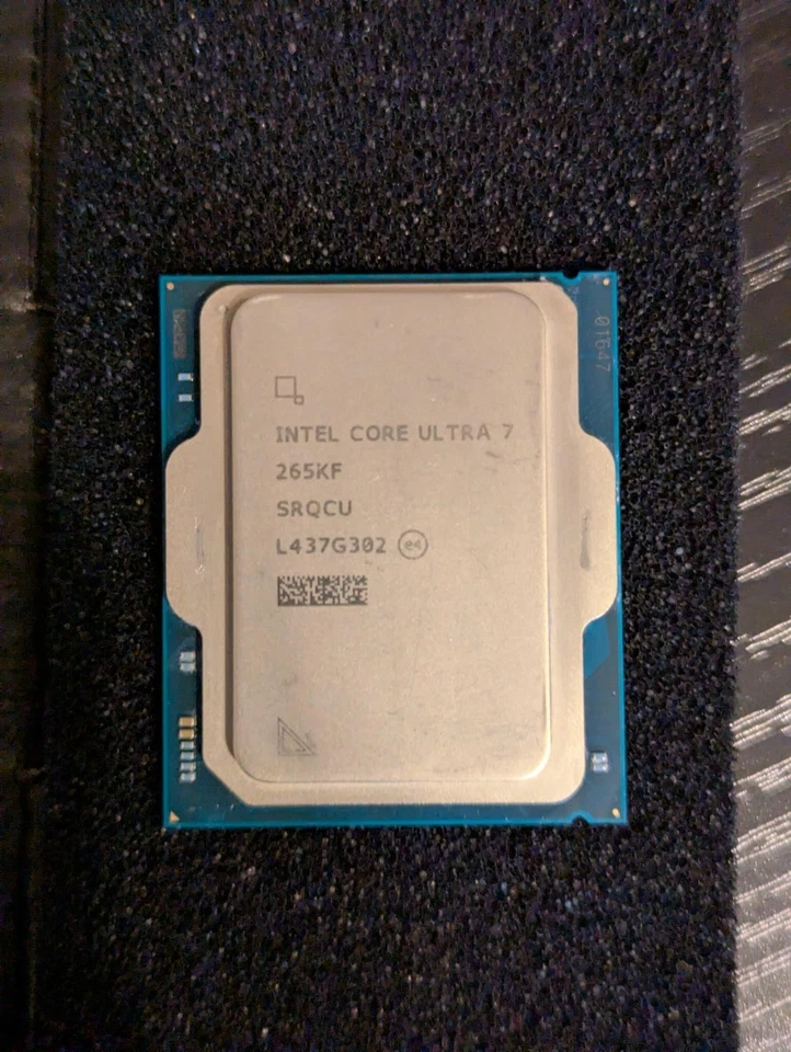 Intel Core Ultra 7 265KF CPU/Processor 20 Core 20 Threads Up to 5.5GHz LGA1851 - Image 1 of 2