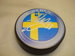 Jakob Silfverberg signed Team Schweden Hockey Puck handsigniert 1A - Bild 1 von 2