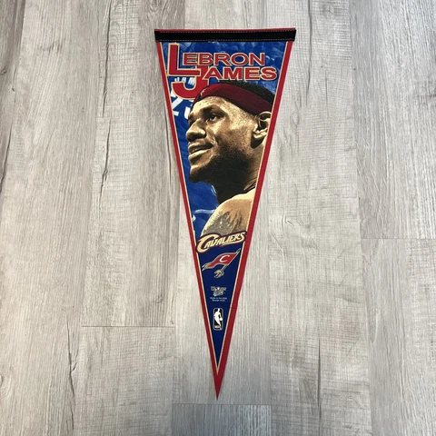 Rare LeBron James Cleveland Cavaliers Wincraft Full Size Pennant Flag USA MADE Cover