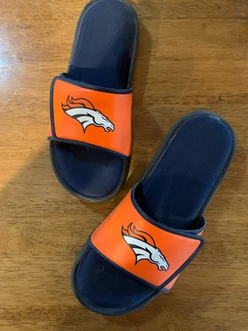 NFL Denver Broncos shower pool  slide sandals shoes mens Large 11 / 12 Cover