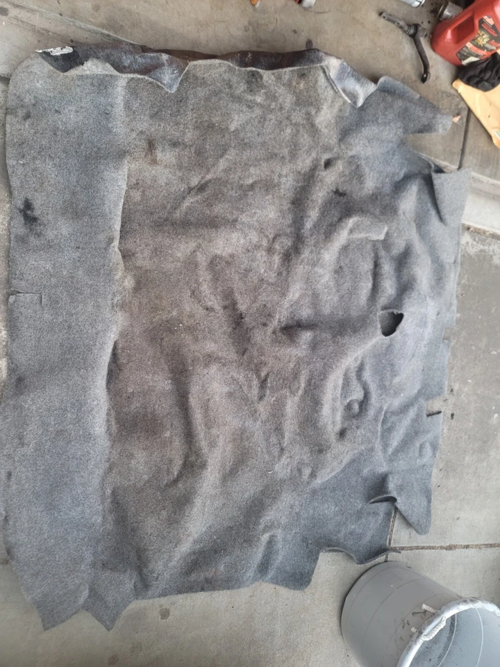 ALFOMBRA MALETERO OEM GM CAPRICE / IMPALA / PARISINA / SAFARI AJUSTE 80-90  Foto 1 de 4