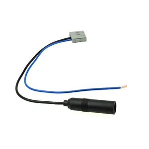 DIN für Nissan GT13 Antennen Adapter Anschluss Kupplung Ersatzantenne Autoradio - Picture 1 of 5