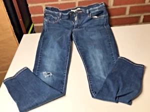 Levi's Jeans Women's 32X30 Blue 710 Super Skinny Cotton Blend Stretch Hole 1 Kne - Picture 1 of 13