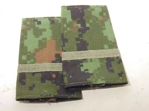 CANADA Canadian Armed Forces SECOND LIEUTENANT digi camo shoulder board slip ons - Imagen 1 de 1
