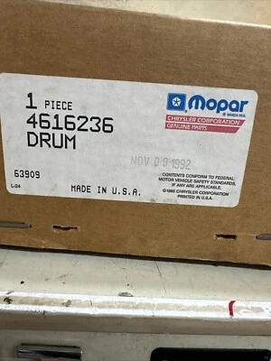 Tambor de freno trasero Mopar 4616236 1993-97 Dodge & Chrysler Nuevo de Lote Antiguo Foto 1 de 4