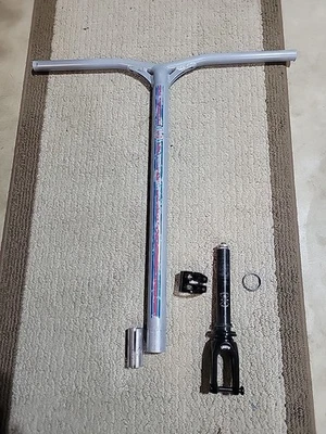 Conjunto completo de manillar Lucky Scooters Cody Flom Signature Pro  Foto 1 de 4