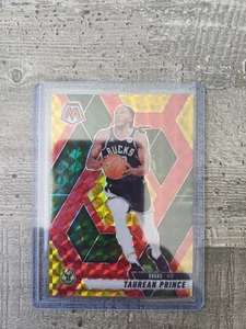 2024-25 MOSAIC CHOICE # 27 TAUREAN PRINCE RED YELLOW PRIZM / 75 - BUCKS - Imagen 1 de 2