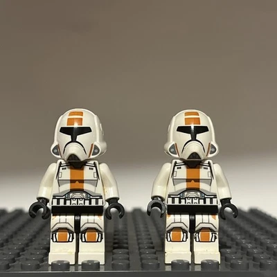 X2 LEGO Star Wars Old Republic Trooper Minifigure Lot sw0440 sw0444 75001 - 1Z - Image 1 of 2