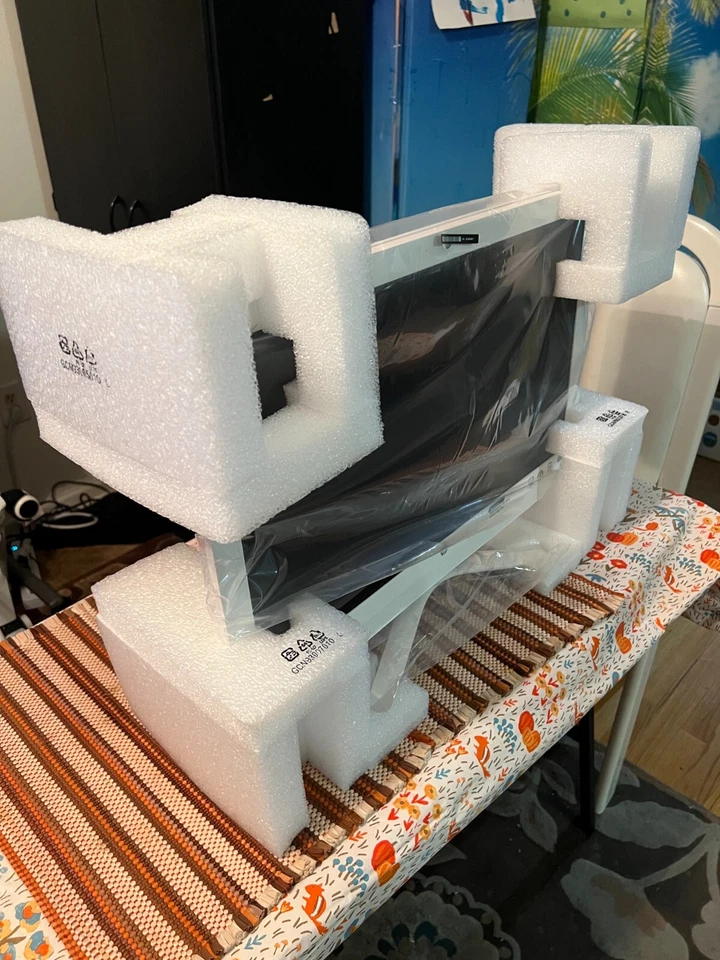 New HP 24-g010 All in One Desktop 2.20GHz AMD A8-7410 12GB 1TB SSD Windows 10 - Image 1 of 4