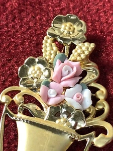 Estate Goldtone Porcelain Rose Brooch Pin - Picture 1 of 4