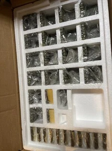 Dwarven Forge Master Maze Deluxe Room Set MM 009 NOB!! - Picture 1 of 2