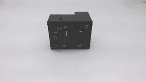 03-06  CHEVROLET SUBURBAN SILVERADO TAHOE HEADLIGHT DIMMER LIGHT SWITCH - Picture 1 of 2