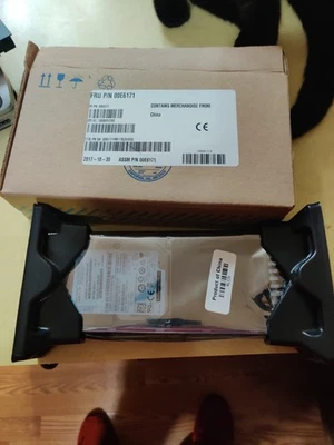 IBM 00E6171 139GB 15K SAS SFF-2 DISK DRIVE Hot Swap NEW - Image 1 of 2