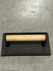 Blackstone Cast Iron Griddle Grill Press with Wood Handle - Bacon Press - Heavy - Picture 1 of 3