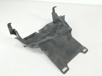 Cubierta de placa interior pequeña de plástico 10 Honda NT700 19130-MEW-9200 Foto 1 de 4