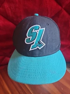 Cappello Berretto San Jose Sharks Fitted 7 1/2 Nero NHL Hockey Nuova Era 5950 Uomo - Foto 1 di 6
