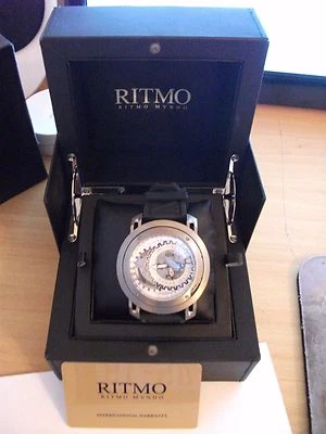 Ritmo Mundo男士腕表202钛制波斯波利斯双时展自动表 — 第 1/4 张图片