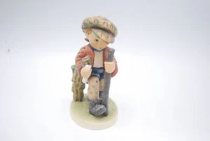 VINTAGE GOEBEL HUMMEL #386 ON SECRET PATH - Picture 1 of 5