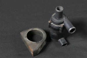 1K0965561J Zusatzkühlmittelpumpe Wasserpumpe Audi A3 8P TT VW 1.8 2.0TFSI 200PS - Picture 1 of 6