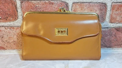 Cartera de cuero sintético tostado vintage soporte para libro de cheques con bloqueo de beso pedrería en la parte delantera Foto 1 de 4