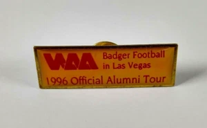 Sombrero de fútbol americano Wisconsin Badgers solapa prendedor Las Vegas 1996 gira oficial de ex alumnos - Imagen 1 de 3