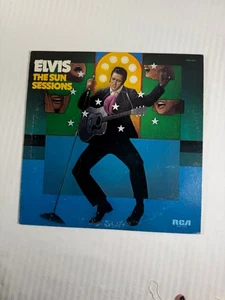 Elvis Presley Elvis The Sun Sessions 1976 RCA Victor Records Vinyl LP APM1-1675 - Imagen 1 de 6
