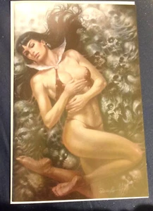 VAMPIRELLA DRACULA RAGE #4 Lucio Parrillo LE Virgin Cover J - Rarität - NM- - Bild 1 von 3