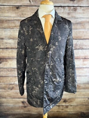 Jaqueta camuflada Burberry Prorsum tamanho 36 (46 EUR) S Itália - Imagem 1 de 4