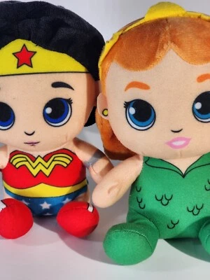 Muñecas DC Comics Liga de la Justicia Aqua Girl y Wonder Woman Foto 1 de 4