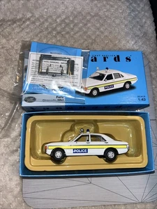 Vanguards 1/43 Ford Granada Mk1 Essex Police, VA05207 in VGC + FREE POST - Picture 1 of 3