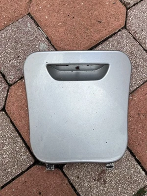 Vespa LX50 LX150 2009 4T 2V bujía cubierta de inspección Foto 1 de 4