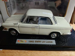 Signature Models 1:18 1962 BMW LS Luxus - Picture 1 of 8