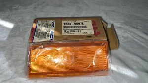 1992-2000 Chevy Blazer Yukon Suburban Side Marker Light-Regular TYC 17-1105-01 - Picture 1 of 4