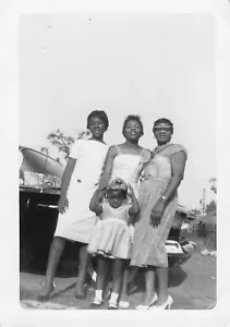 ORIGINAL Vintage African American Fashion Girls Baby Found Snapshot Photograph - Picture 1 of 2