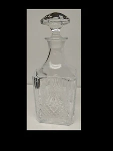 Quadratische Kristallkaraffe mit Stopfen in super Zustand. 10" hoch x 4" Vierkant - Bild 1 von 6