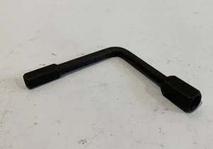 Clé double pour tourelle TRIPAN - carré de 8 x 8 mm et carré de 6 x 6 mm - Neuve - Picture 1 of 3