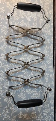 VINTAGE Chrome Silver Expandable Metal Trivet Casserole/Dish Holder S - Image 1 of 4