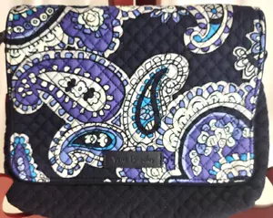 Vera Bradley ICONIC SMALL TURNABOUT CROSSBODY in DEEP NIGHT PAISLEY, Navy, Nuovo con etichette - Foto 1 di 10