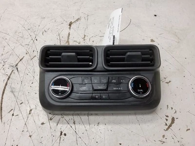 2022 2023 2024, Ford Maverick, unidad de control de temperatura climática de doble zona, fabricante de equipos originales Foto 1 de 4