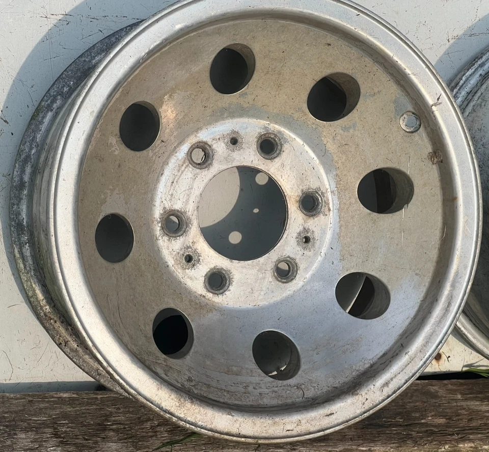 Chevrolet GMC 1979 80 81 82 83 84 85 86 87 88 89 91 RUEDA DE ALUMINIO 15x7 6on5,5 d Foto 1 de 4